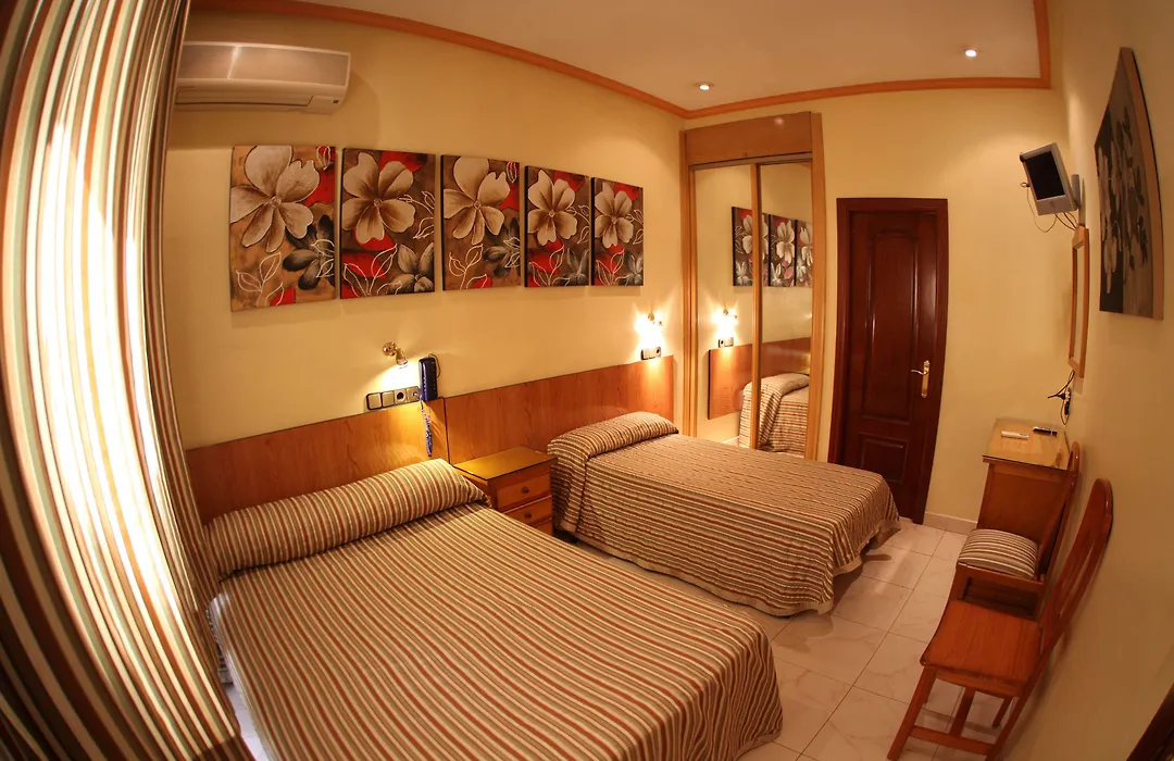Hostal Atocha Almudena Martín-1